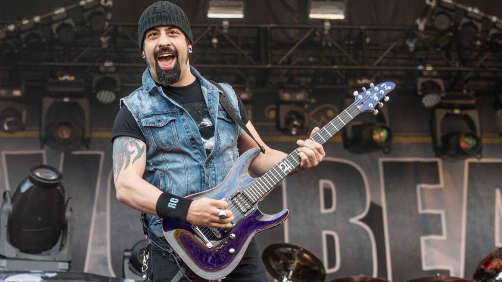 Shaping Modern Guitar: The Innovative Journey of Rob Caggiano